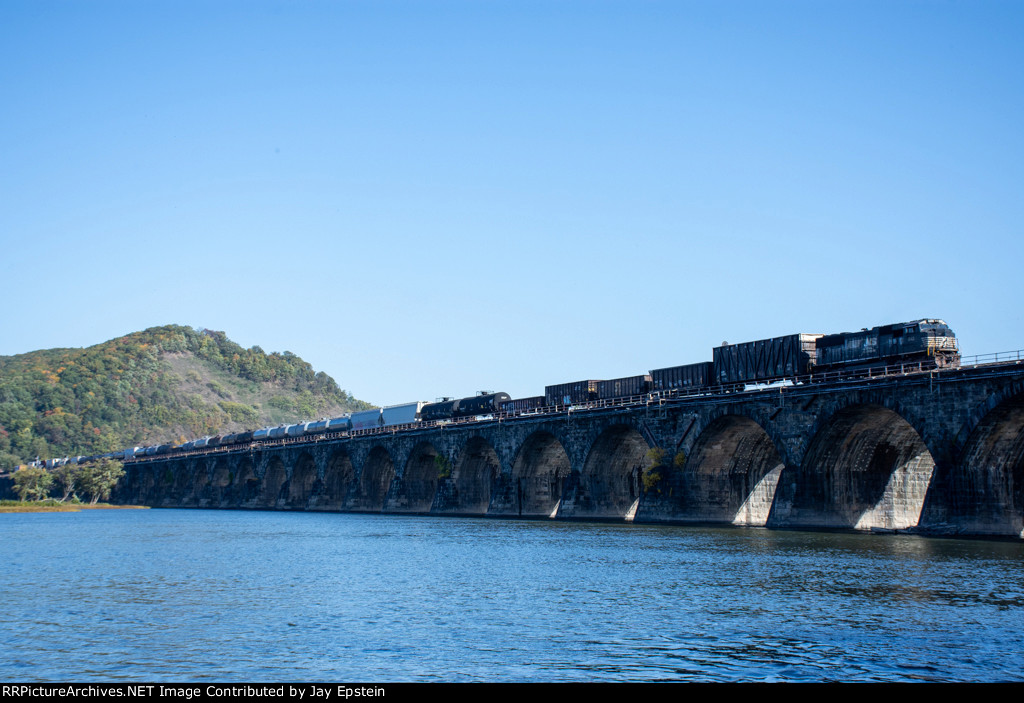 Manifest across the Susquehanna